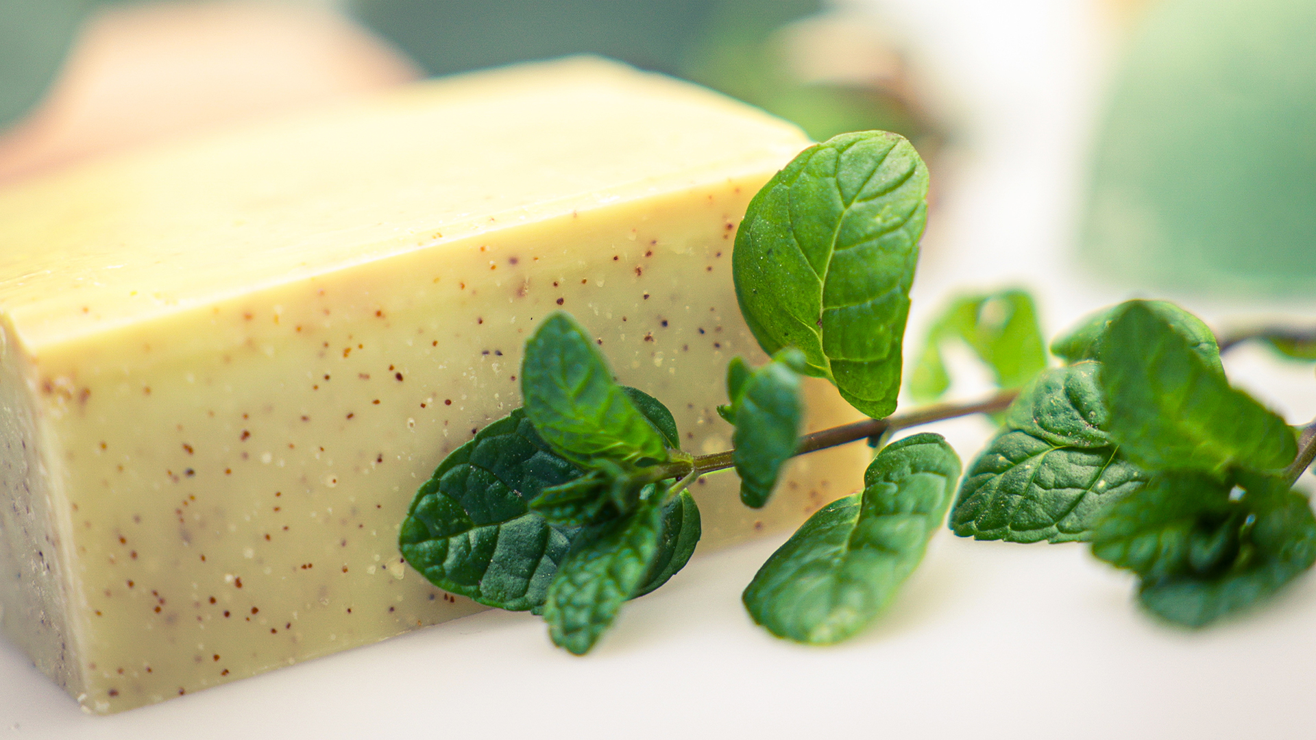 Bellezza sostenibile: il fascino della cosmesi naturale e biologica